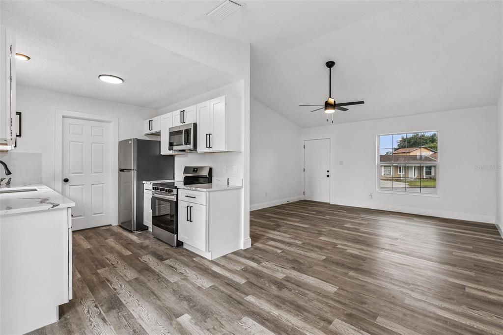 3117 Knightsbridge Road Orlando, FL 32818 - Photo 7 of 23