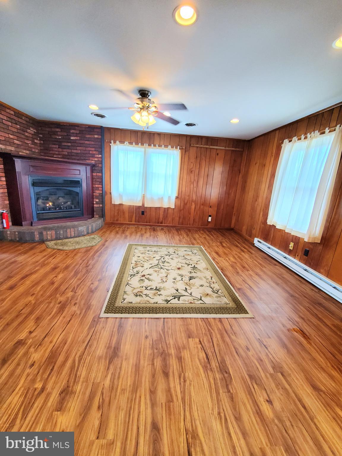 27113 Walnut Tree Road Salisbury, MD 21801 - Photo 13 of 58 Family Room - Now Without Furniture