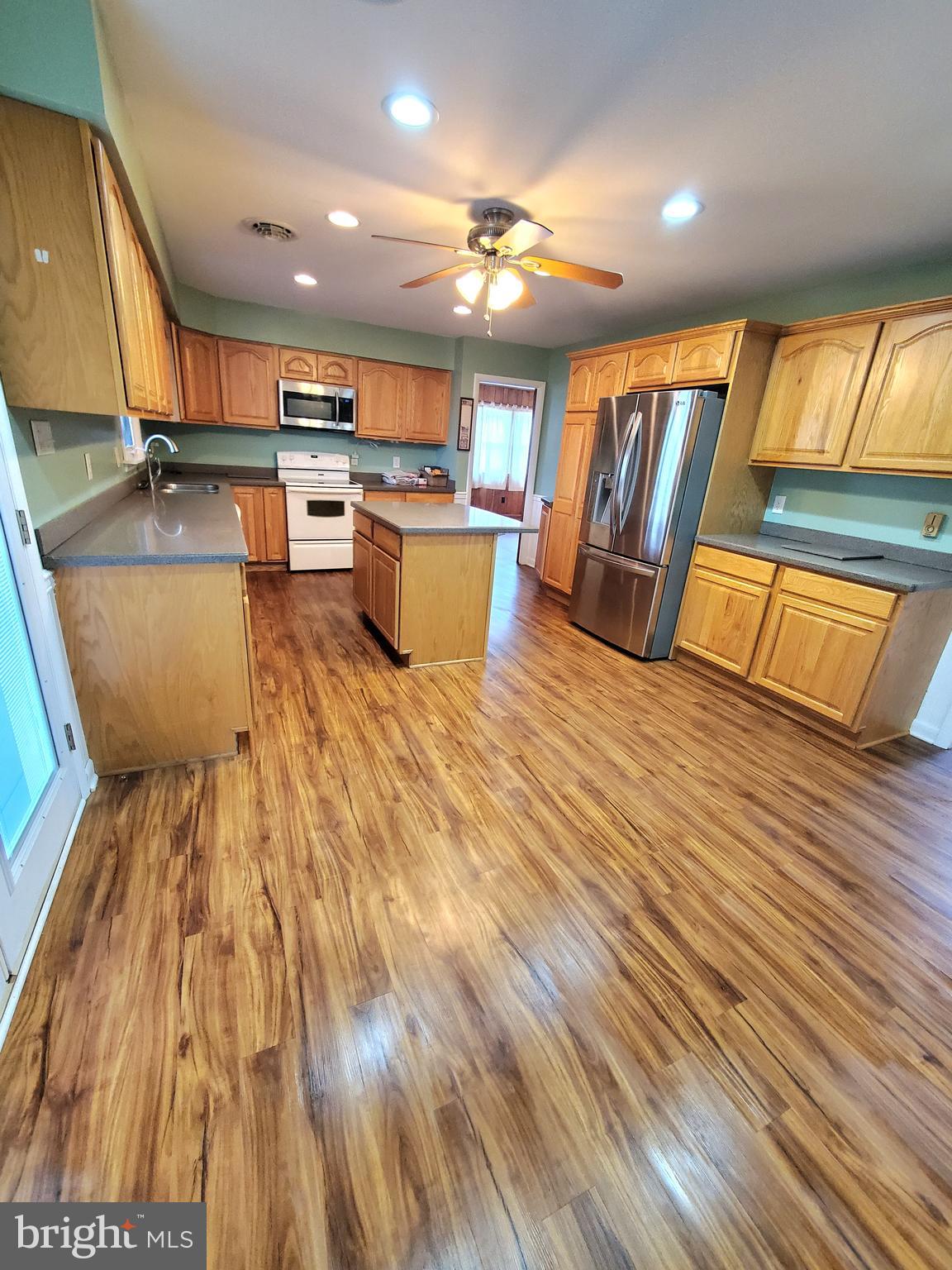 27113 Walnut Tree Road Salisbury, MD 21801 - Photo 23 of 58 Kitchen