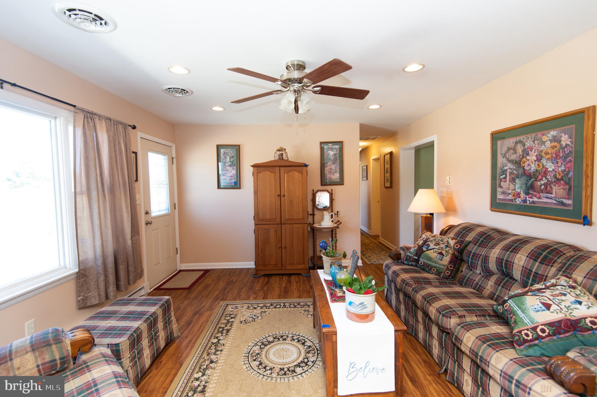 27113 Walnut Tree Road Salisbury, MD 21801 - Photo 8 of 58 Living Room 15' x 14'
