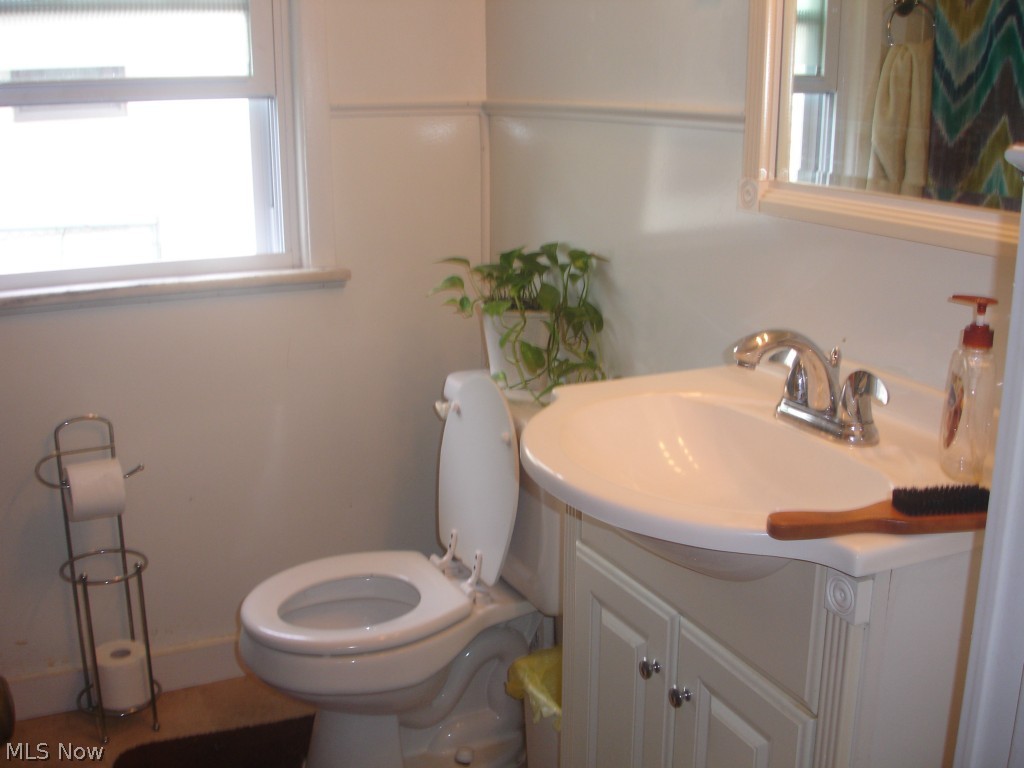 4124 Lowden Road South Euclid, OH 44121 - Photo 9 of 16