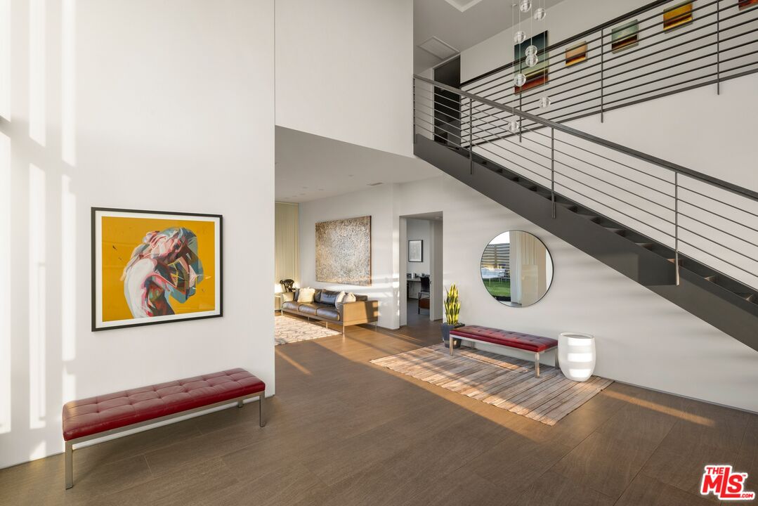 3337 Beverly Ranch Road Beverly Hills, CA 90210 - Photo 5 of 39 a living room with furniture