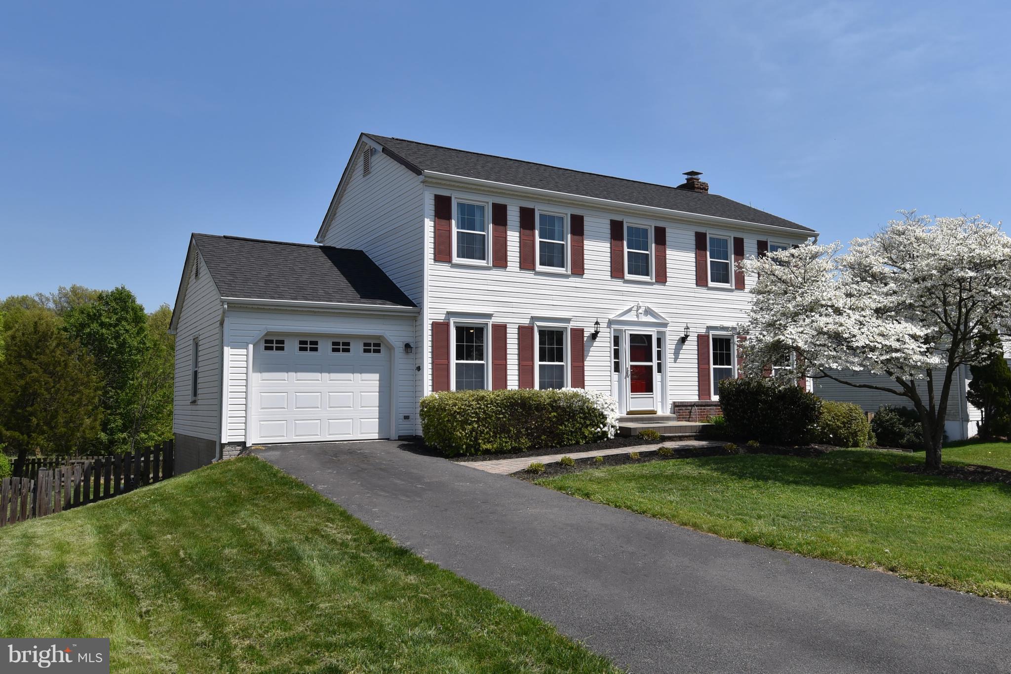 4359 Cub Run Road Chantilly, VA 20151 - Photo 2 of 30 Exterior (Front)