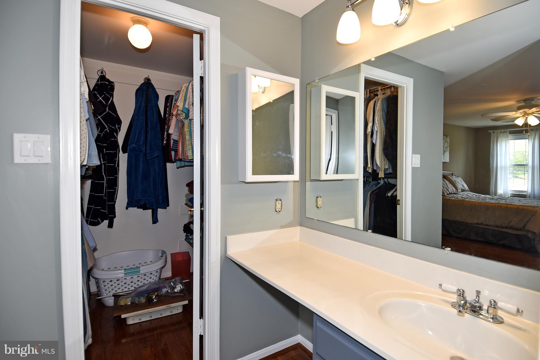4359 Cub Run Road Chantilly, VA 20151 - Photo 11 of 30 Bedroom (Master)