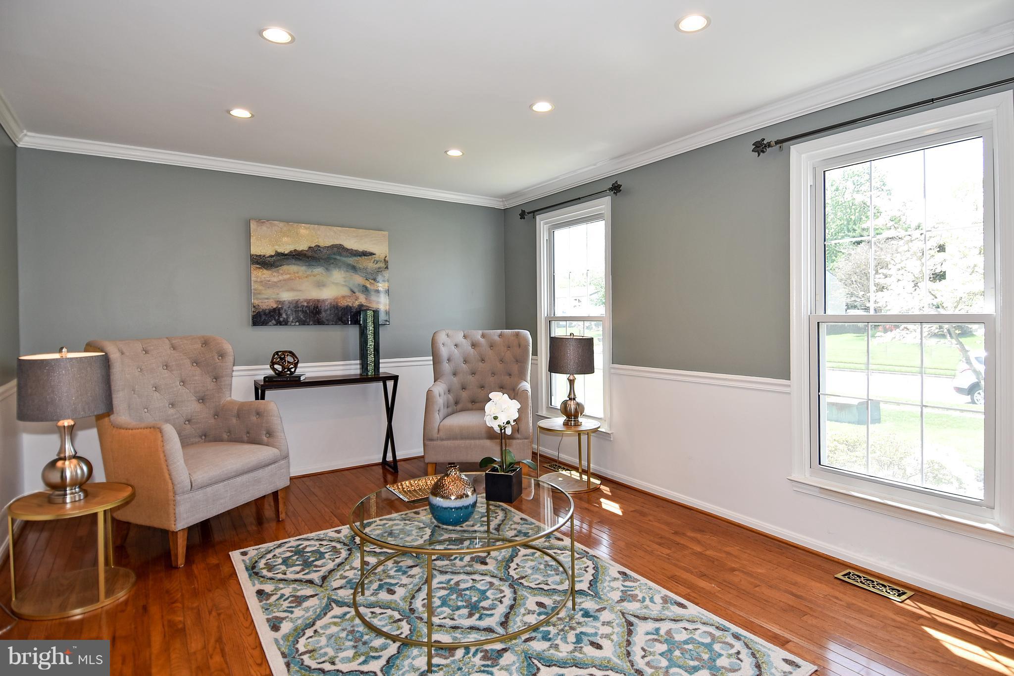 4359 Cub Run Road Chantilly, VA 20151 - Photo 17 of 30 Living Room