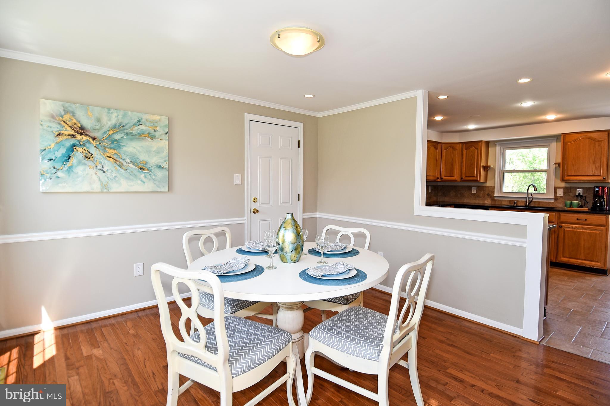 4359 Cub Run Road Chantilly, VA 20151 - Photo 6 of 30 Dining Room