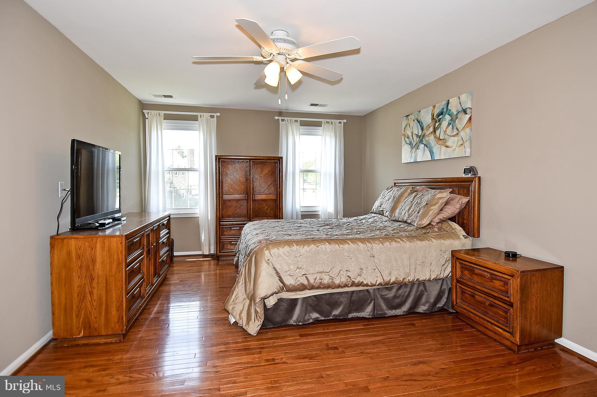 4359 Cub Run Road Chantilly, VA 20151 - Photo 9 of 30 Bedroom (Master)