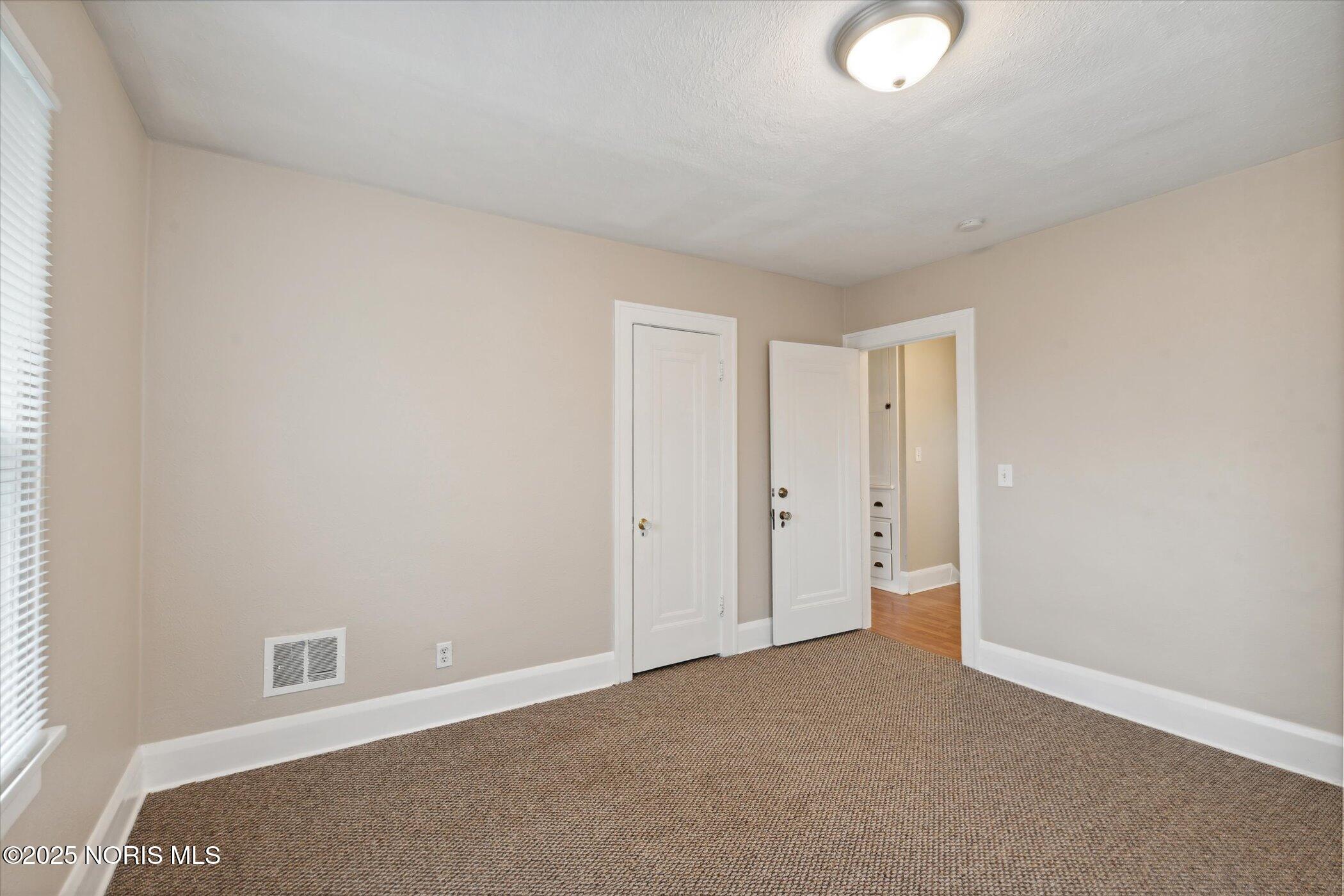 2051 Wyndhurst Road Toledo, OH 43607 - Photo 26 of 37 28-2051-Wyndhurst-Rd-Toledo-OH-43607-Win
