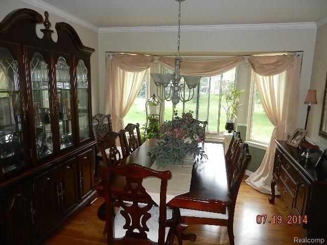 690 Lockmoore Court Rochester, MI 48307 - Photo 15 of 44 DSCN9463.jpg