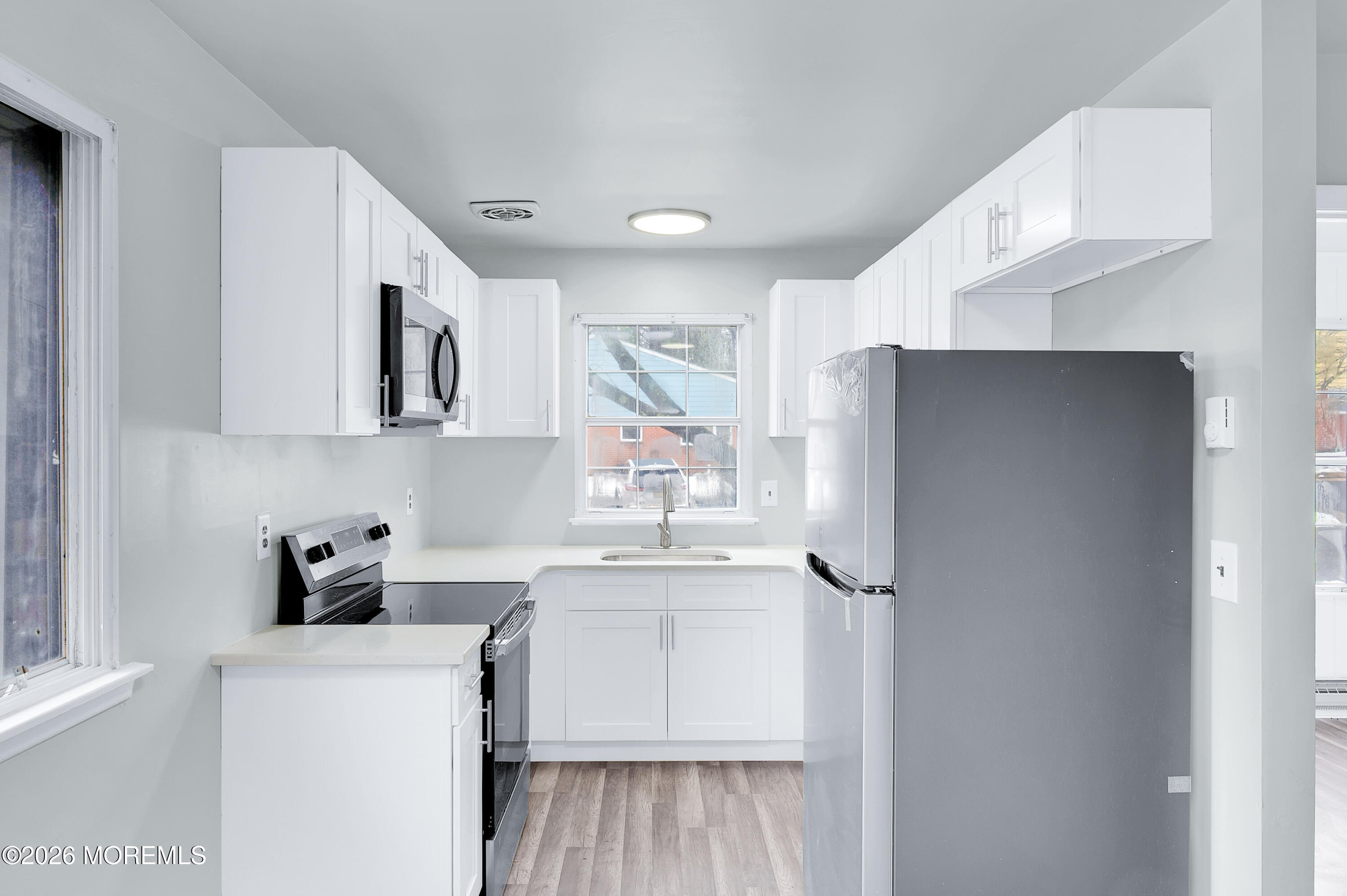 8 B Flintlock Lane Whiting, NJ 08759 - Photo 12 of 20 Kitchen 2-2