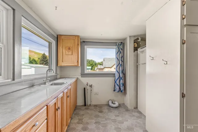 $255,000 | 410 High Street, Pomeroy, WA 99347