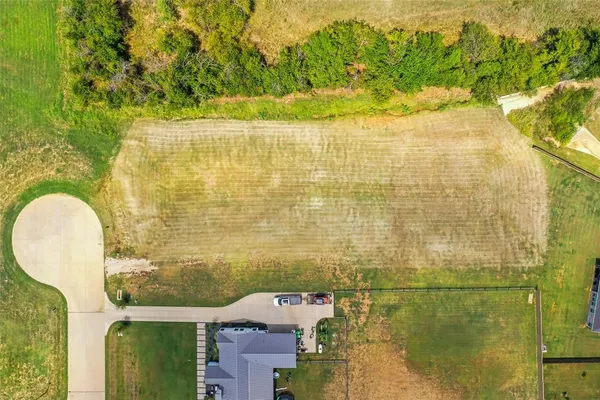 $184,000 | 435 Massey Road, Pilot Point, TX 76258