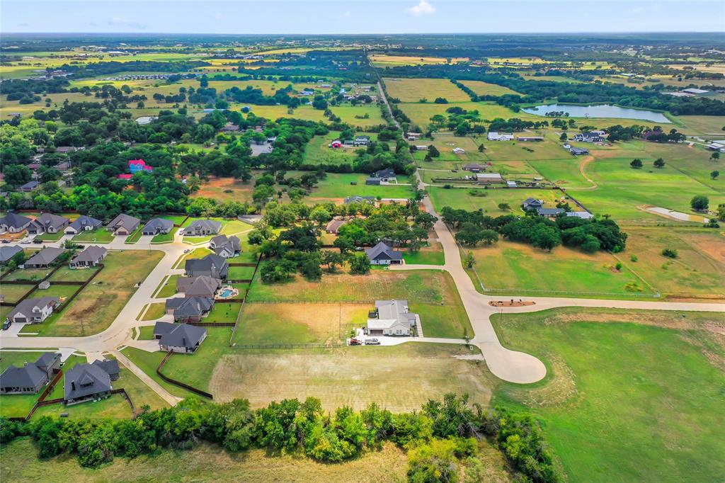 435 Massey Road Pilot Point, TX 76258 - Photo 13 of 35