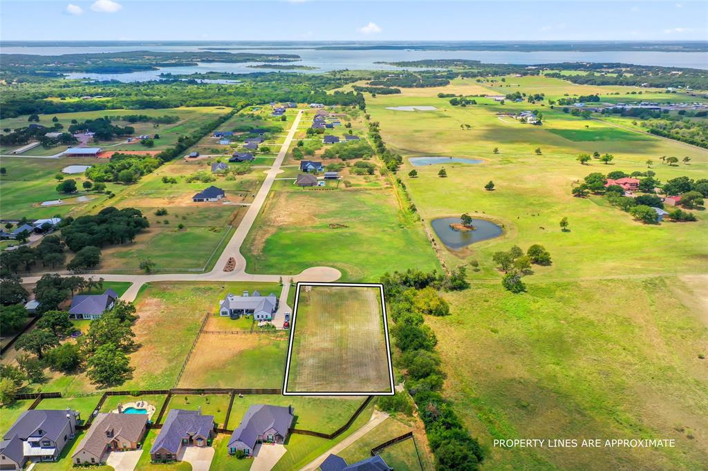 435 Massey Road Pilot Point, TX 76258 - Photo 14 of 35