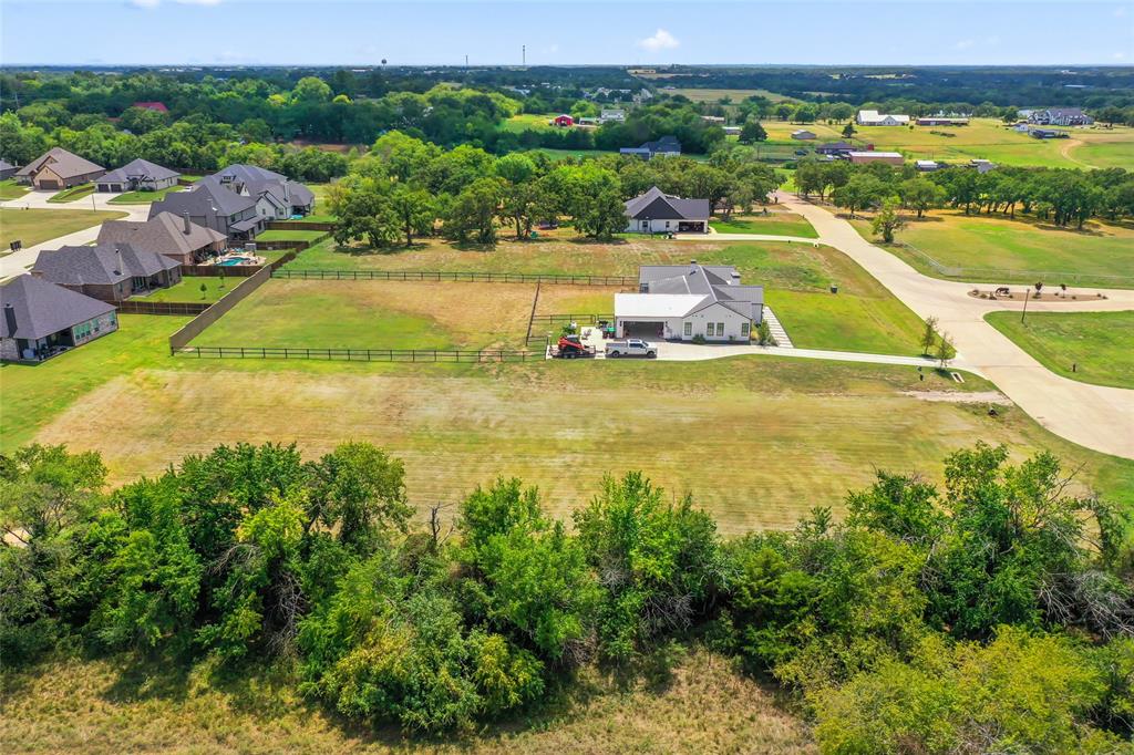 435 Massey Road Pilot Point, TX 76258 - Photo 6 of 35