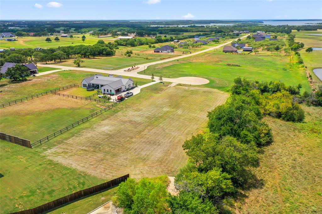435 Massey Road Pilot Point, TX 76258 - Photo 7 of 35