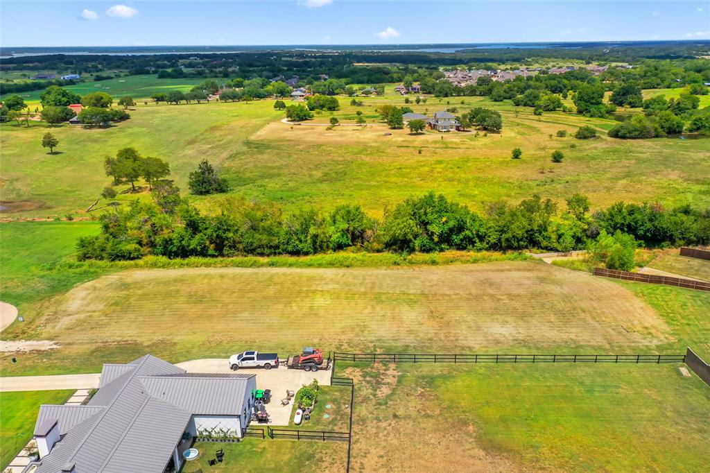 435 Massey Road Pilot Point, TX 76258 - Photo 10 of 35