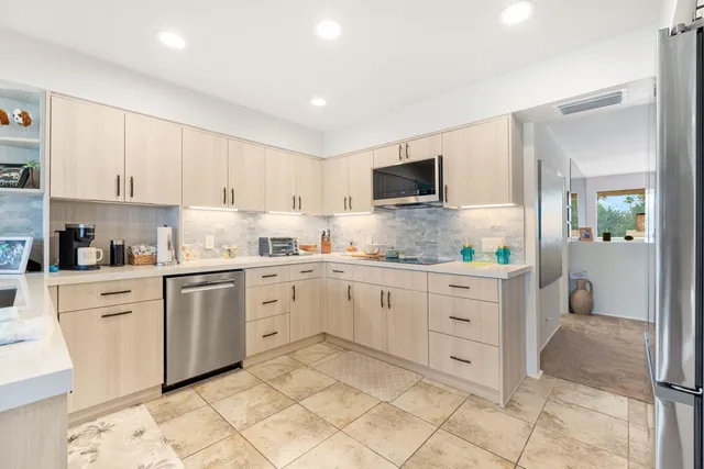 $649,000 | 43337 Lacovia Drive, Bermuda Dunes, CA 92203