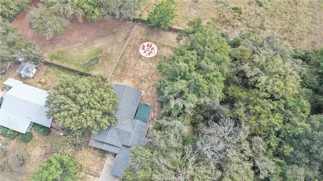 $3,200 | 6721 Raymond Stotzer Parkway, College Station, TX 77845