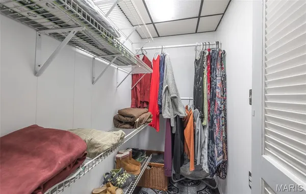 $379,000 | 10 Lehmond Island Road, St. Charles, MO 63301