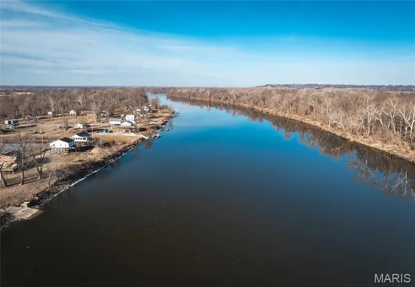 $379,000 | 10 Lehmond Island Road, St. Charles, MO 63301