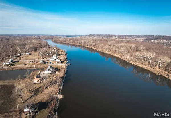 $379,000 | 10 Lehmond Island Road, St. Charles, MO 63301