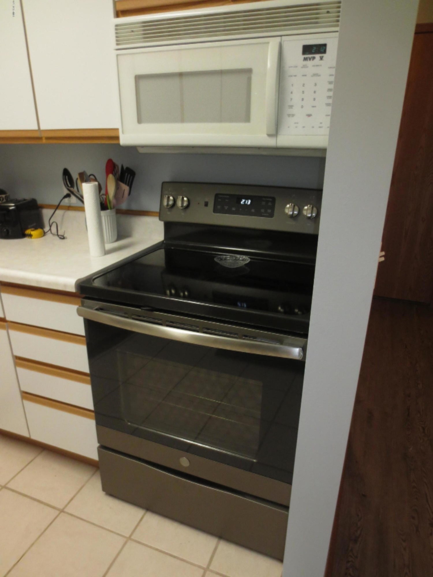 1295 North Whitehall Road, Unit 2 Muskegon, MI 49445 - Photo 17 of 23 IMG_4714