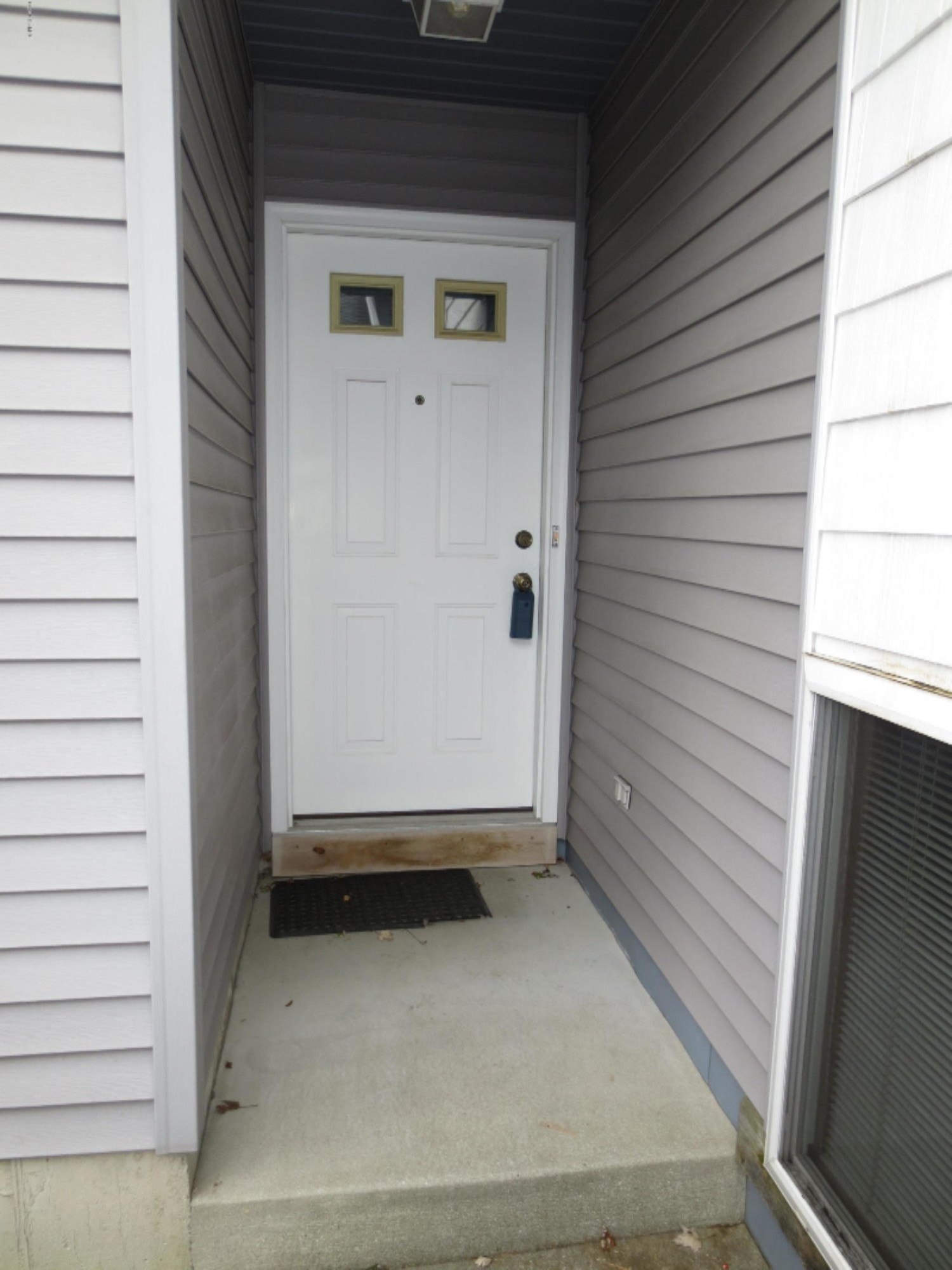 1295 North Whitehall Road, Unit 2 Muskegon, MI 49445 - Photo 4 of 23 IMG_4718