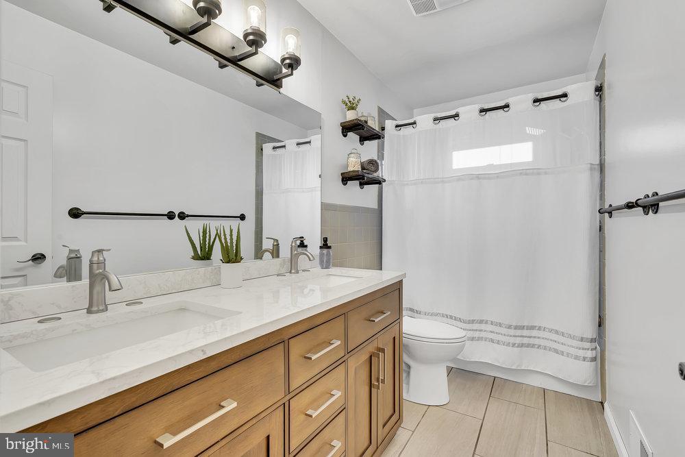 58 Hilton Road Mount Holly, NJ 08060 - Photo 10 of 26 Full Bath