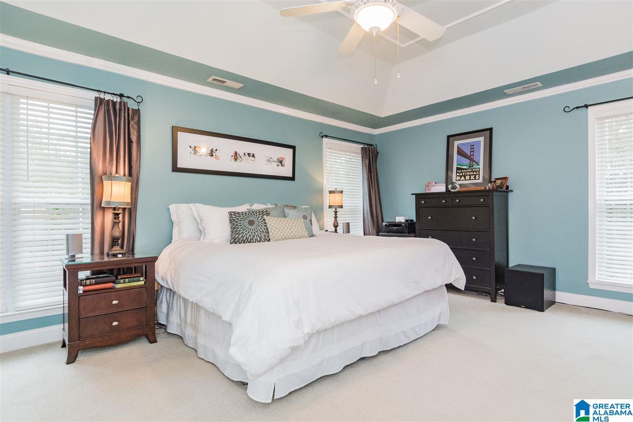 640 Meadow Ridge Drive Birmingham, AL 35242 - Photo 18 of 34