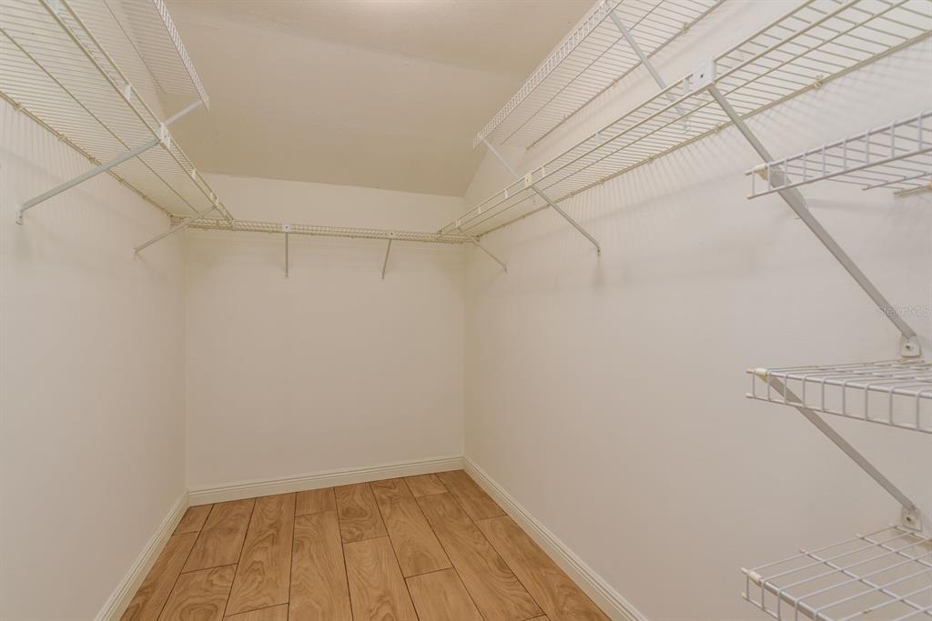 1300 Shady Pine Way, Unit B Tarpon Springs, FL 34688 - Photo 18 of 37