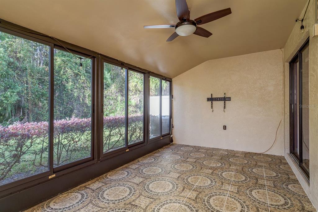 1300 Shady Pine Way, Unit B Tarpon Springs, FL 34688 - Photo 22 of 37