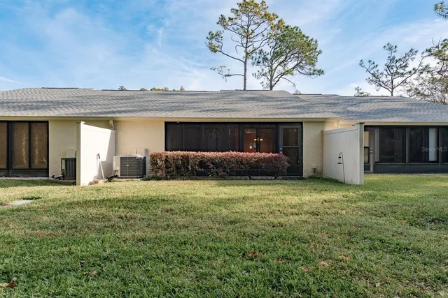 $225,000 | 1300 Shady Pine Way, Unit B, Tarpon Springs, FL 34688