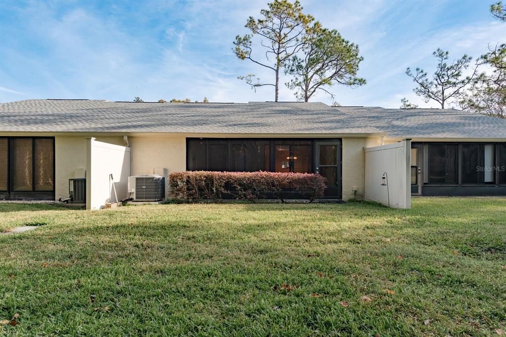 1300 Shady Pine Way, Unit B Tarpon Springs, FL 34688 - Photo 26 of 37