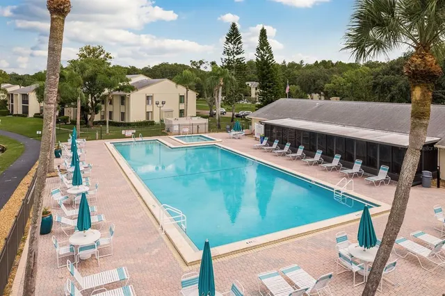 $225,000 | 1300 Shady Pine Way, Unit B, Tarpon Springs, FL 34688