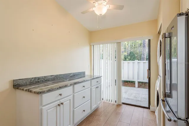 $225,000 | 1300 Shady Pine Way, Unit B, Tarpon Springs, FL 34688