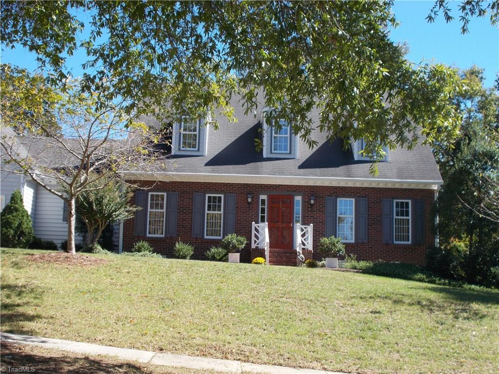 1702 Heathcliff Road High Point, NC 27262 - Photo 2 of 15 Gallery Image 2