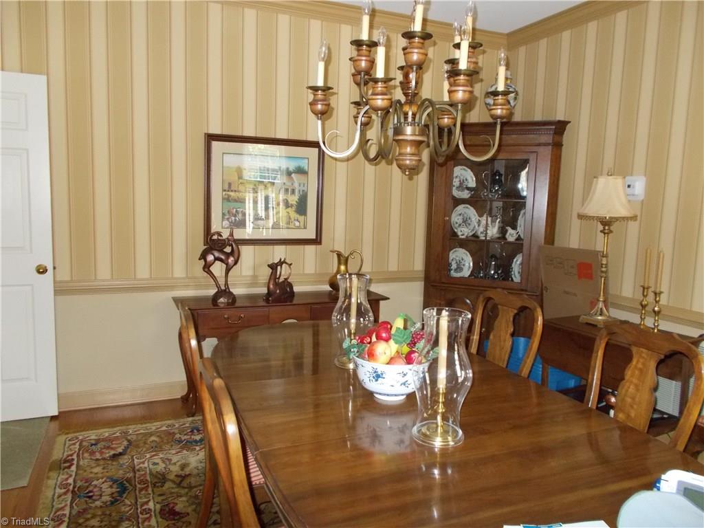 1702 Heathcliff Road High Point, NC 27262 - Photo 9 of 15 Gallery Image 9