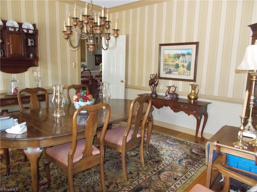 1702 Heathcliff Road High Point, NC 27262 - Photo 10 of 15 Gallery Image 10
