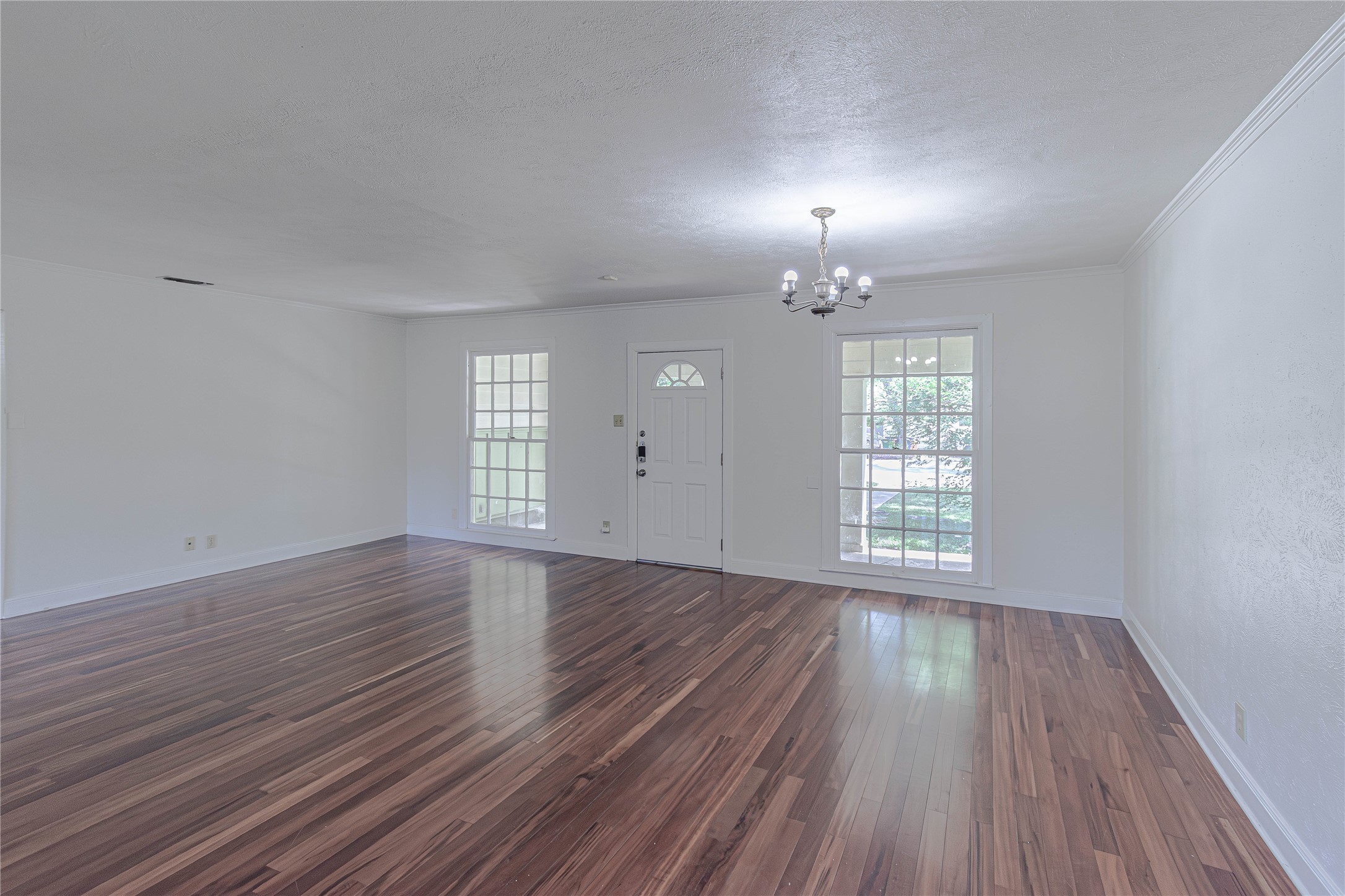 1202 Norwood Road Austin, TX 78722 - Photo 13 of 37