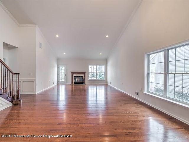 20 Yates Road Manalapan, NJ 07726 - Photo 11 of 44 FAMILY ROOM