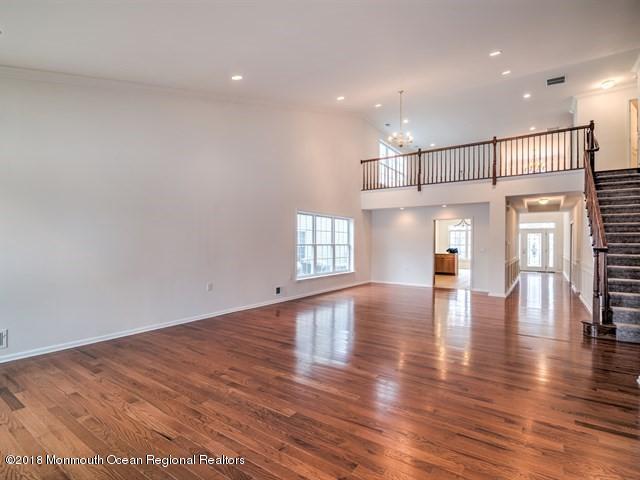 20 Yates Road Manalapan, NJ 07726 - Photo 13 of 44 FAMILY ROOM