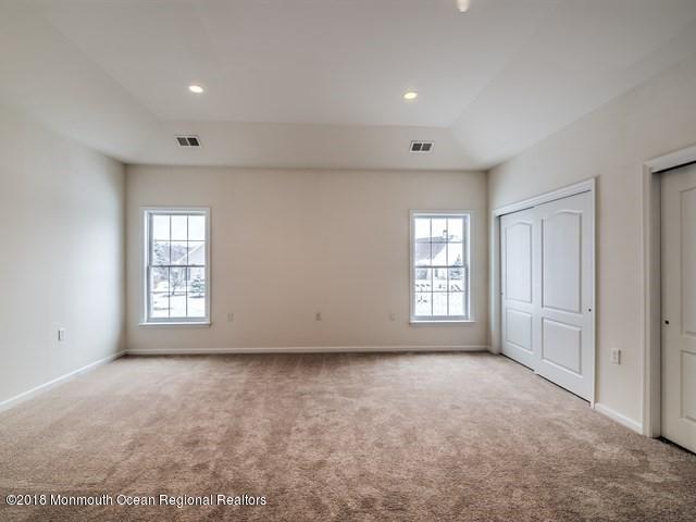 20 Yates Road Manalapan, NJ 07726 - Photo 17 of 44 MASTER BEDROOM