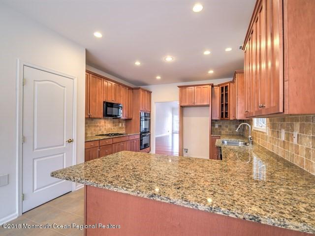 20 Yates Road Manalapan, NJ 07726 - Photo 3 of 44 KITCHEN