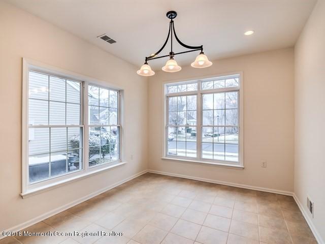 20 Yates Road Manalapan, NJ 07726 - Photo 7 of 44 BREAKFAST AREA