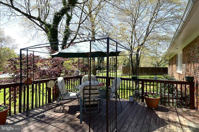 1205 Ednor Road Silver Spring, MD 20905 - Photo 5 of 30 Deck