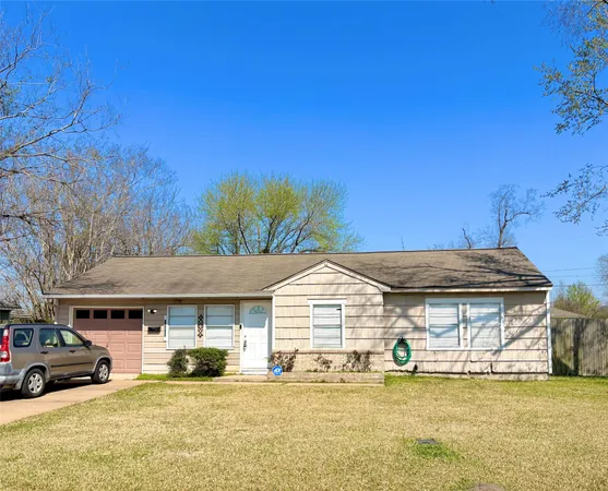 a car parked in front of a building