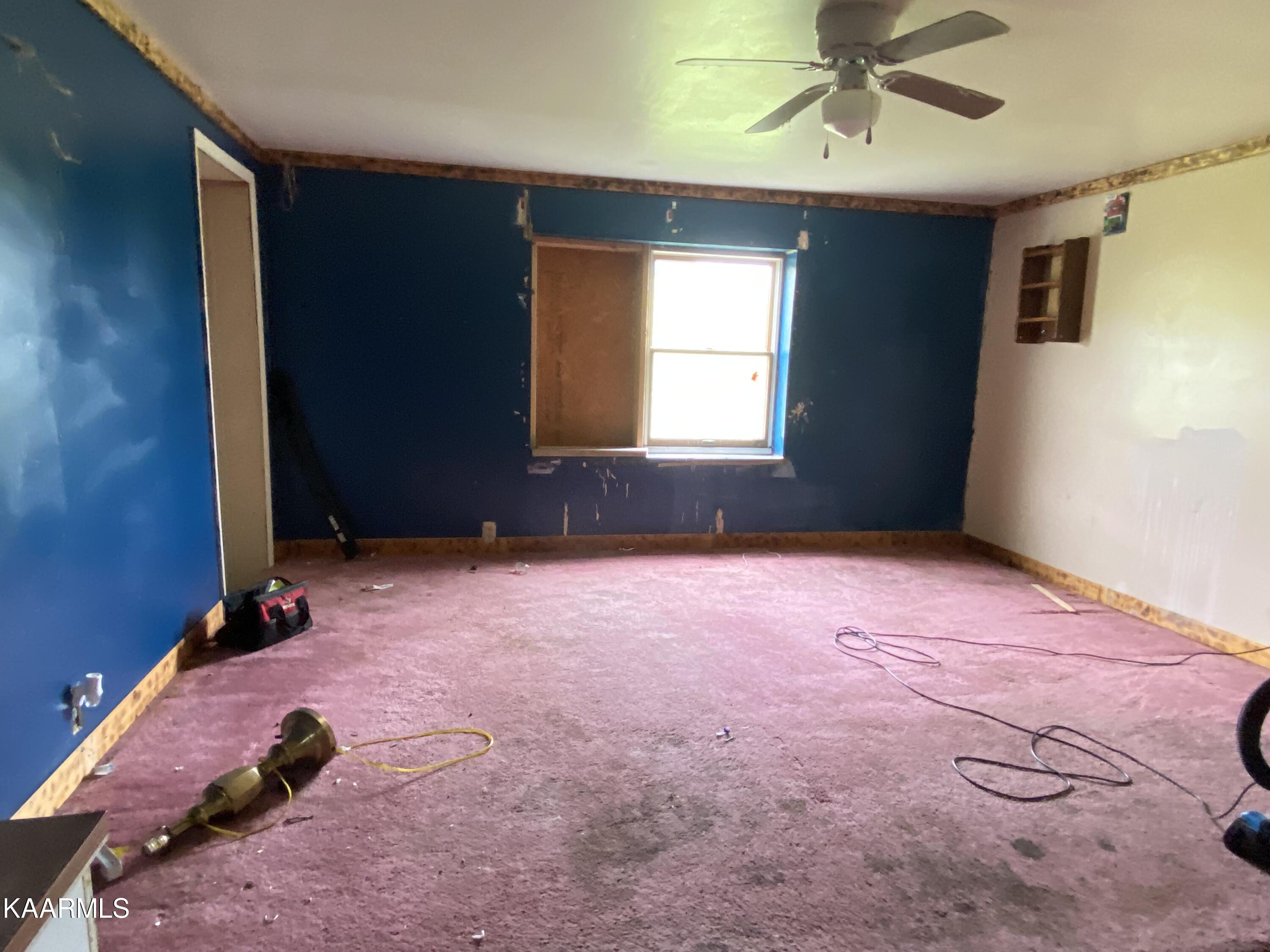 1267 Sandy Ridge Road Jonesville, VA 24263 - Photo 4 of 12 bedroom