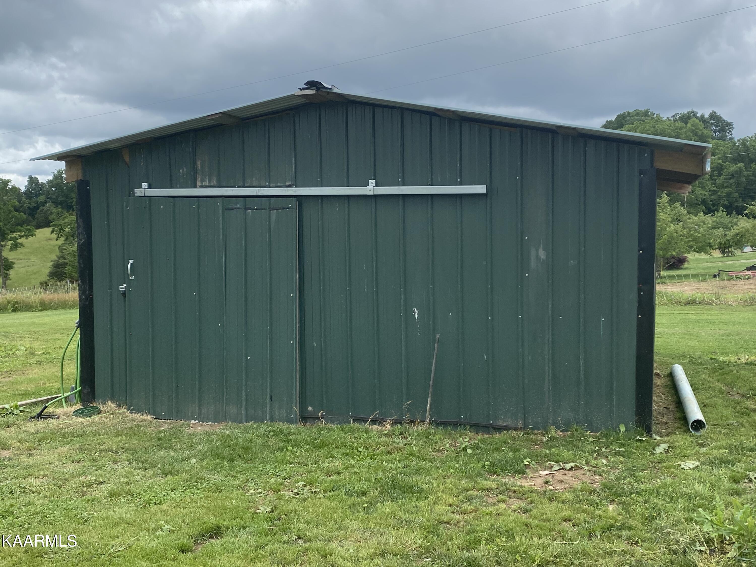 1267 Sandy Ridge Road Jonesville, VA 24263 - Photo 6 of 12 storage shed
