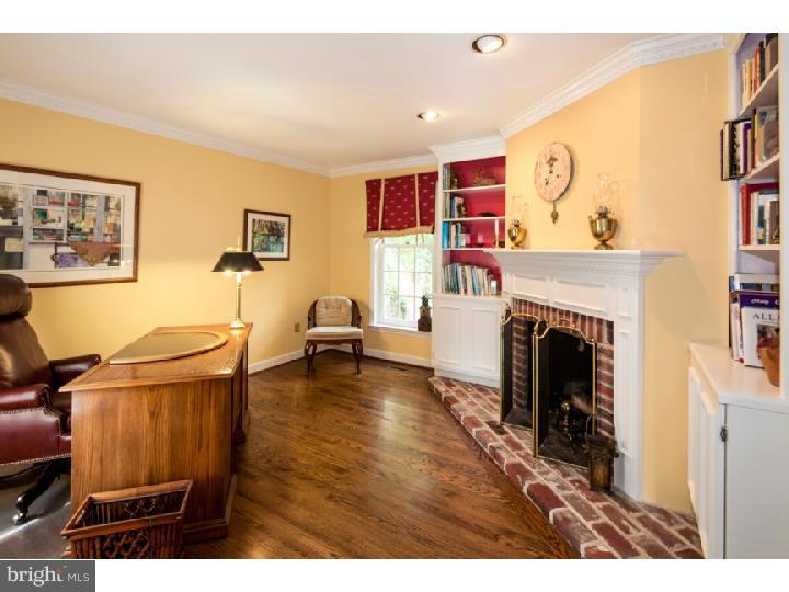 1070 South Leopard Road Berwyn, PA 19312 - Photo 5 of 25